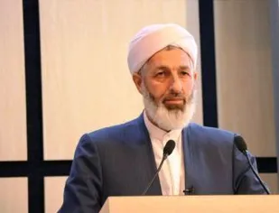 اهل&zwnj;سنت در کنار سپاه و رهبری ایستاده&zwnj;اند/نیروهای مسلح جمهوری اسلامی ایران مایه عزت ملت هستند