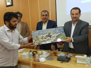 تصاویر جالب از نشست صمیمی هنرمندان با استاندار کهگیلویه و بویراحمد