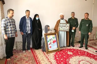 دیدار و تکریم خانواده شهدا در طاقانک