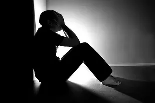 خودکشی در کشور به مرحله بحرانی رسیده است
