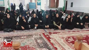تربیت فرزندان ایرانی مورد هدف  دشمن قرار دارد