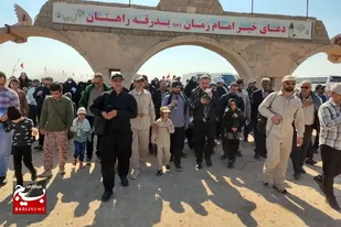 حضور خانواده&zwnj;های کارکنان پالایشگاه&zwnj;های پارس کنگان در یادمان طلائیه