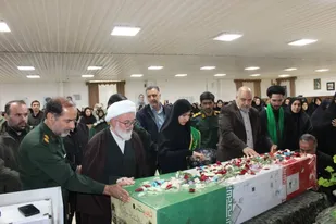نسل جوان در محفل نور؛ یادواره شهید گمنام و بزرگداشت حضرت زهرا(س) در شاهرود