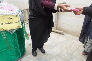 50 عدد ماسک رایگان توسط پایگاه شهیده ترکان حوزه حضرت خدیجه(س) زاهدان