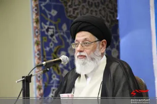 دشمن به دنبال از بی بردن سرمایه هایی مثل ایثار و مبارزه با ظلم است
