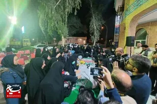 مراسم وداع با پیکر مطهر شهید گمنام در اهواز برگزار شد