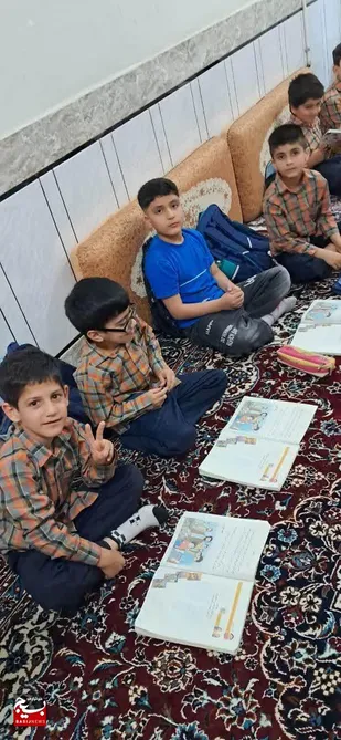 مثبت سوژه:
ایثارمعلم برای دانش آموزان