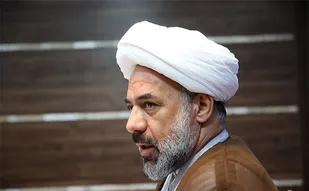 رهنمود هاي امام خامنه&zwnj;ای، پرهيز از دو دستگي در جامعه است