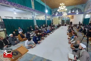 آیین معنوی اعتکاف در مسجد جامع میانه برگزار شد