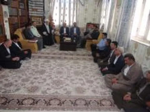 دیدار مسئولین شهرستان روانسر با امام جمعه شهرستان