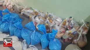 توزیع  سبد ارزاق  بین نیازمندان در ماه مبارک رمضان  در مناطق محروم  شادگان