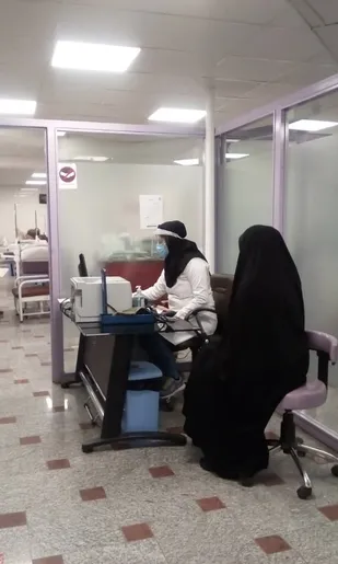 خواهران بسیجی در پویش نذر خون شرکت کردند