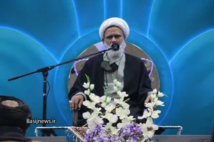 آرمان ها و افکار شهدا همیشه زنده است
