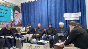 تشکیل ستاد اعزام کاروان وداع و تشییع پیکر مطهر رهبر شهید انقلاب در شهرستان آبادان