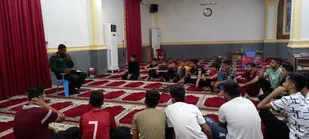 آموزش مقدماتی بسیج در پایگاه مقاومت امام خامنه ای برکه لاری بستک برگزار شد
