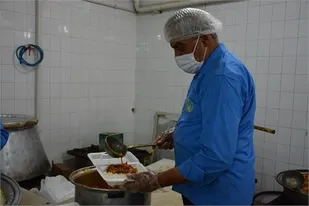 طبخ دو هزار غذای گرم در روستای محروم چقور
