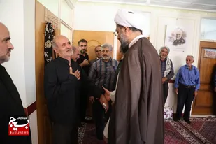 دیدار امام جمعه و فرمانده سپاه استان همدان با خانواده شهیدان زمانی و کریمی در بهار