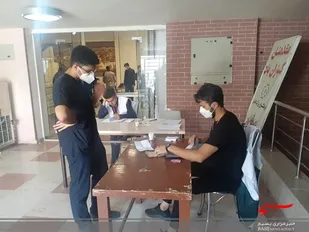 تلاش بسیجیان حوزه امام رضا(ع) برای واکسیناسیون بدون ازدحام