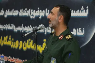 نشست ورزشکاران با فرمانده سپاه روح الله