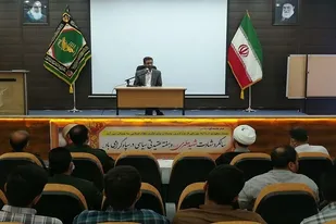 جهاد تبیین و روشن نمودن شبهه های دشمن برای جامعه امروز است