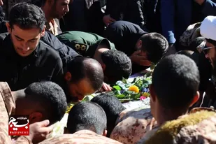 استقبال سبز پوشان سپاه ثارالله  از پیکر مطهر شهید گمنام