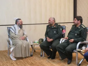 ائمه جمعه و جماعت از پیکره سپاه و بسیج جدا نیستند