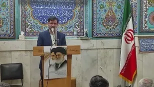 حضور و سخنرانی مدیر آموزش و پرورش ناحیه شش درنماز جمعه