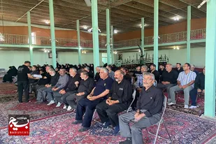 برگزاری مراسم گرامیداشت رهبر شهید در مسجد جامع روستای مهرآباد ملایر