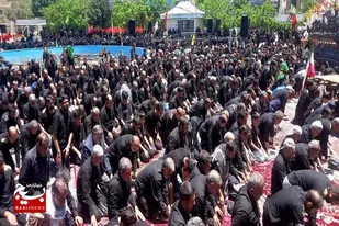 برگزاری مراسم عزاداری روز عاشورا در حسینیه امام خامنه&zwnj;ای نهاوند