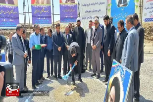کلنگ زنی همزمان ۲۰۲ واحد طرح نهضت ملی مسکن در ملایر