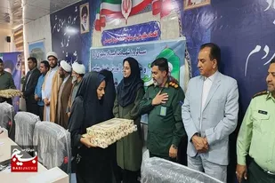 همایش تجلیل از مربیان عقیدتی، هادیان سیاسی و فرهنگیان در هامون برگزار شد