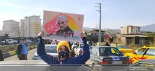 جشن خیابانی ۲۲ بهمن در قدمگاه شهدا+ فیلم و تصاویر