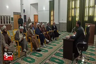 نشست هم اندیشی مربیان عقیدتی و هادیان سیاسی در سپاه ناحیه رزن