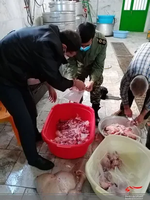 توزیع گوشت نذری بین نیازمندان شیروان