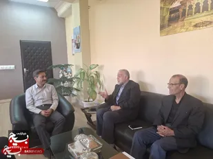 بسیج ادارات و مرکز تحقیقات ظرفیت&zwnj;های صنعت مرغداری در خراسان رضوی را بررسی کردند