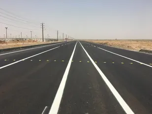 حدود ۶۰ پروژه راه&zwnj;سازی خوزستان در حال اجراست / تعریض ۶ کیلومتر از جاده غیزانیه - هفتکل