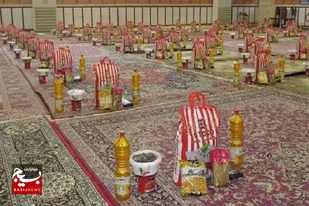 اهداء ۱۰۰ بسته معیشتی به کارگران کازرونی