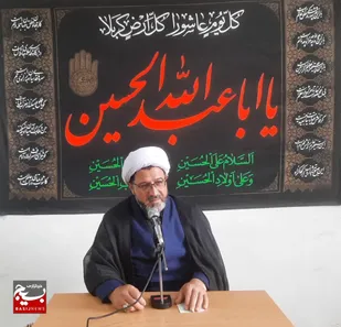 یکی از چیزهایی که به برکت امام حسین(ع) در زندگی اتفاق می افتد آبروبخشی به انسان است