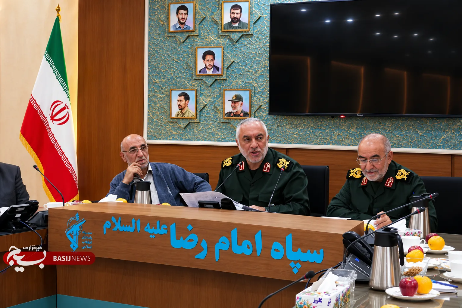 ندارد