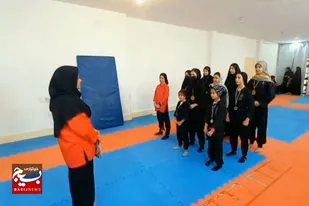 درخشش بانوان رزمی کار بسیجی ملایر در مسابقات بزرگداشت شهدای جنگ تحمیلی