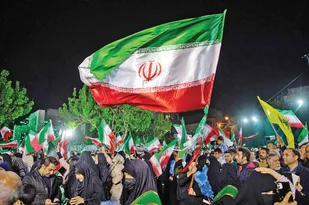 تداوم اجتماعات شبانه در استان البرز+فیلم