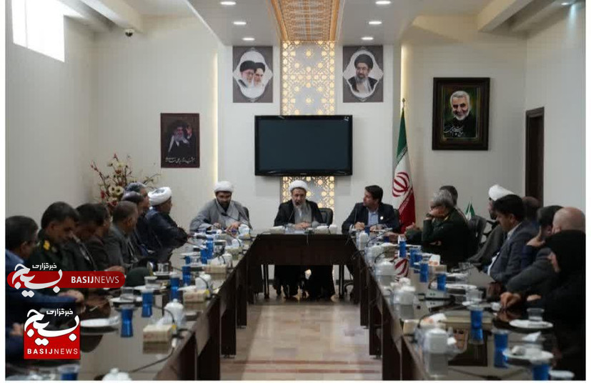 دیدار مسئولان کشاورزی کرمان با امام جمعه / تأکید بر پیوند علم و ثروت