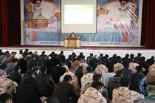 مطالبه ی معروف از مسئولان از مصادیق برجسته امر به معروف است
