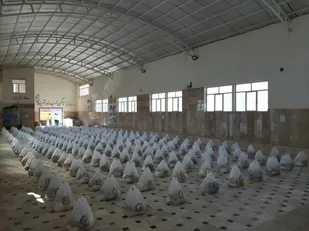 توزیع ۳۵۰ بسته معیشتی در بخش طارم سفلی/ ۱۷۰ بسته معیشتی در روستای آقابابا بخش کوهین توزیع شد