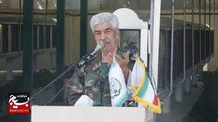 مراسم گرامیداشت هفته دفاع مقدس در مزار شهدای چهارصد دستگاه کرج برگزار شد+تصاویر