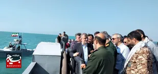 بازدید استاندار و فرمانده سپاه استان البرز از مناطق عملیاتی جنوب کشور در دوران دفاع مقدس