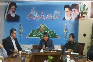 ادارات ملزم به حمایت از فعالیت جهادگران در محرومیت زدایی هستند
