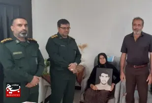 دیدار فرمانده ناحیه مقاومت آمل با خانواده شهدای مبارزه با مواد مخدر