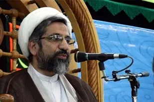 رویدادهای قبل و بعد از انقلاب برای مردم بازگو شود
