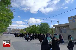 همایش بزرگ پیاده&zwnj;روی مادران و فرزندان با کالسکه در صالح آباد+تصاویر